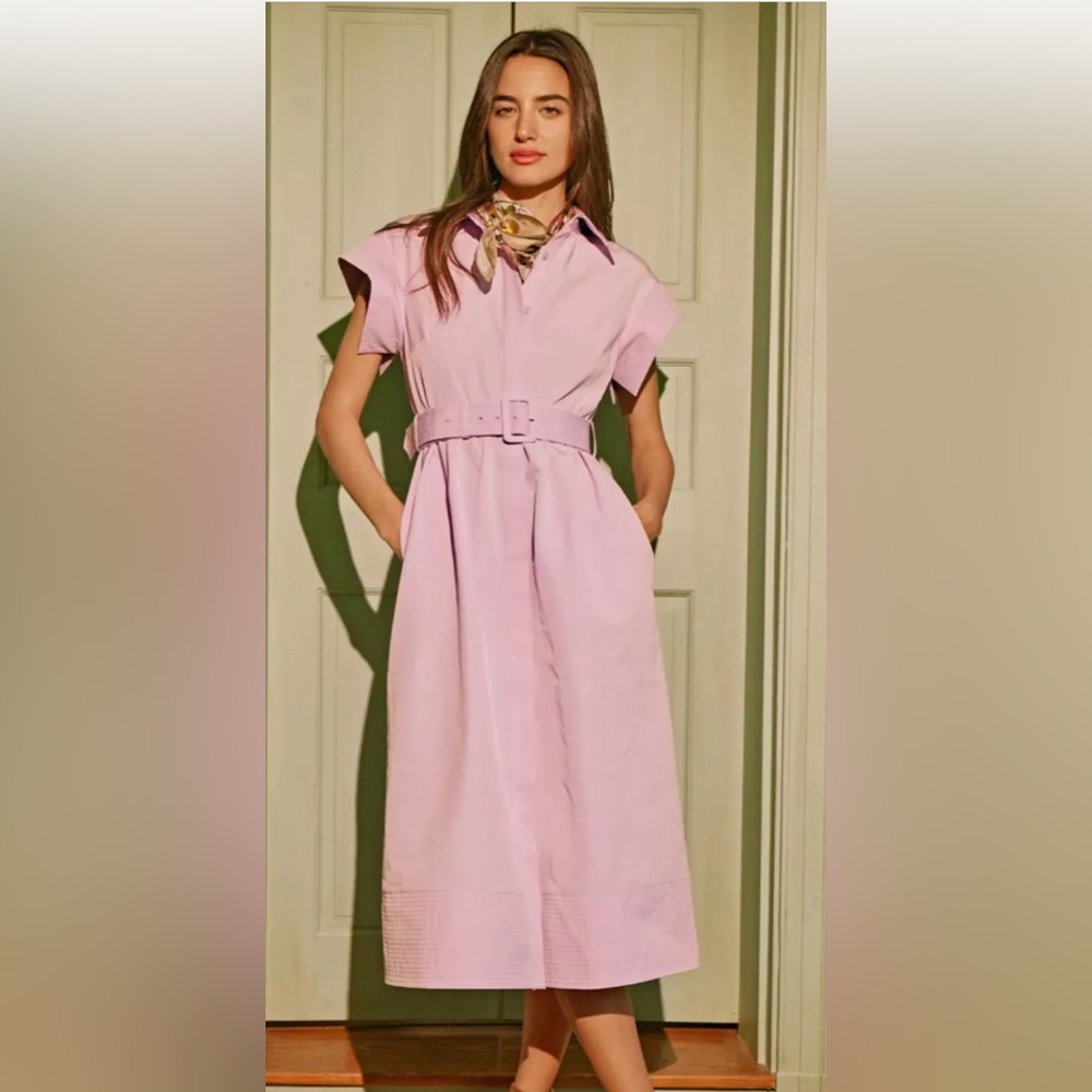 Lilac Tuckernuck Chloe Belted Midi Dress
New with tags
Size Small